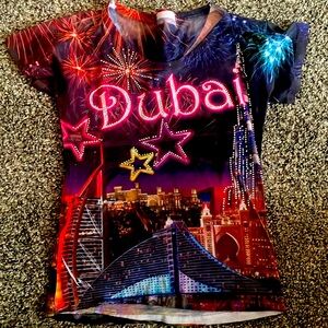 Dubai shirt it is a smalll